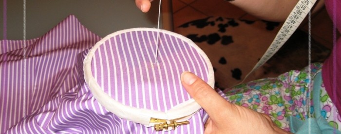 The Final touch... iniziali ricamate a mano!
